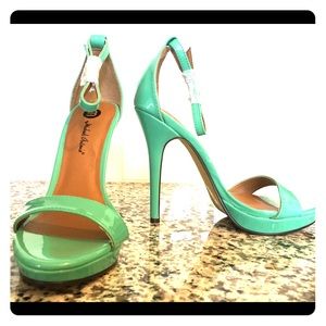 Michael Antonio Lovina PTN- Teal Patent Heels